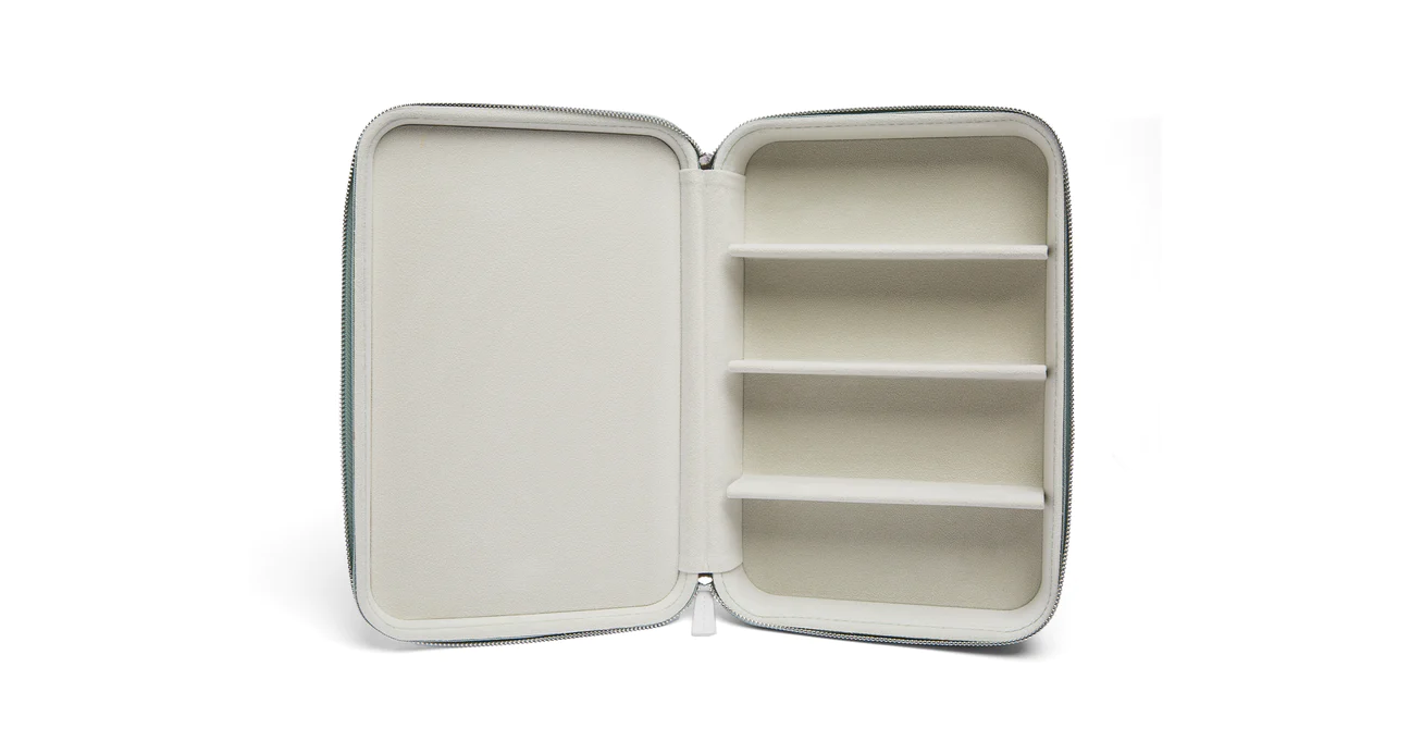 COLLECTOR'S CASE