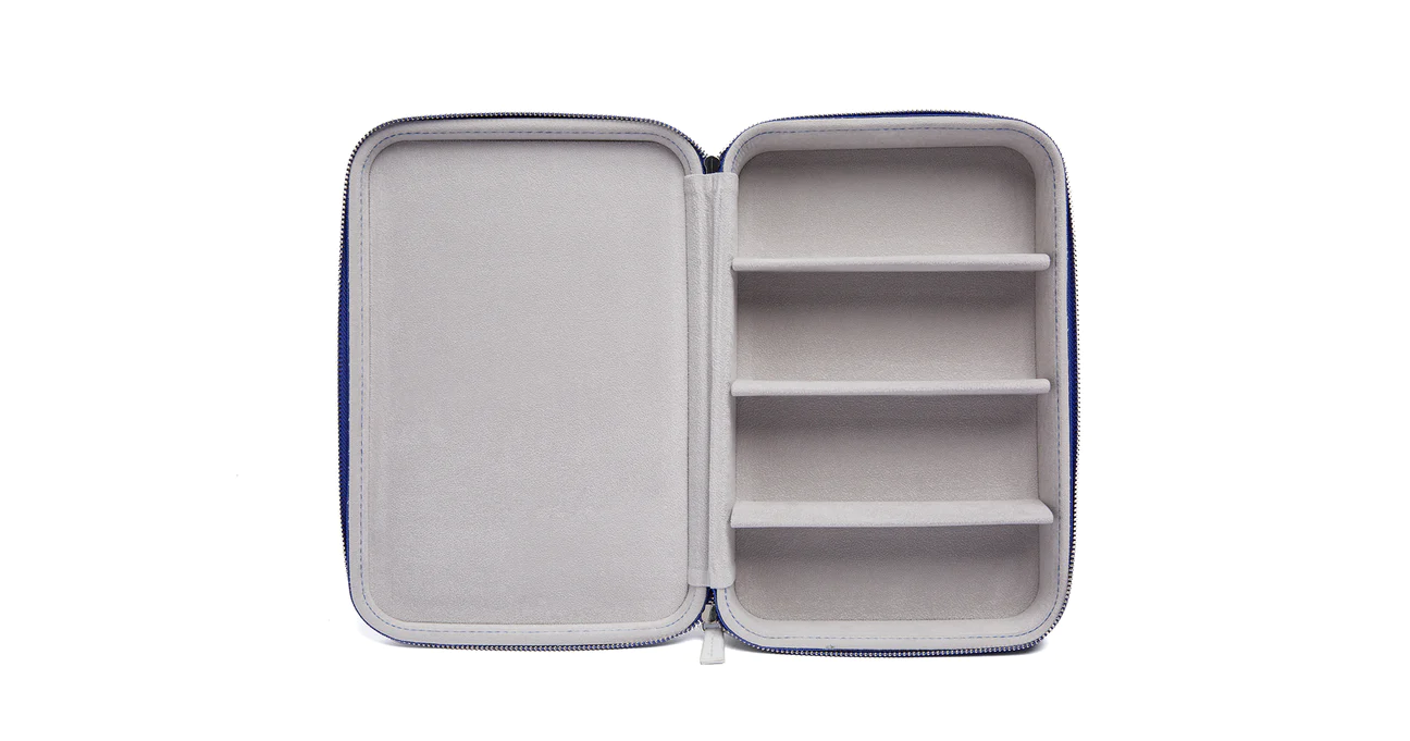 COLLECTOR'S CASE