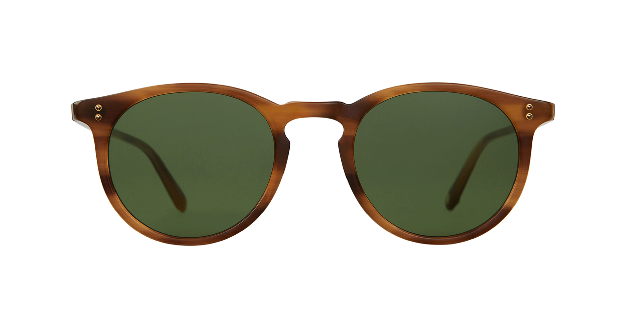 Slim, classic, and lightweight, the Carlton sunglass is designed with a keyhole bridge and new medium fit to provide extra versatility. Made from our new bio-based eco- acetate, the Carlton features distinctive raised rivet pins along the endpieces—a signature of our consciously crafted line.