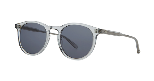 Slim, classic, and lightweight, the Carlton sunglass is designed with a keyhole bridge and new medium fit to provide extra versatility. Made from our new bio-based eco- acetate, the Carlton features distinctive raised rivet pins along the endpieces—a signature of our consciously crafted line.